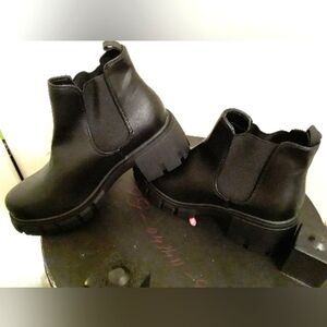 Soda chunky boots